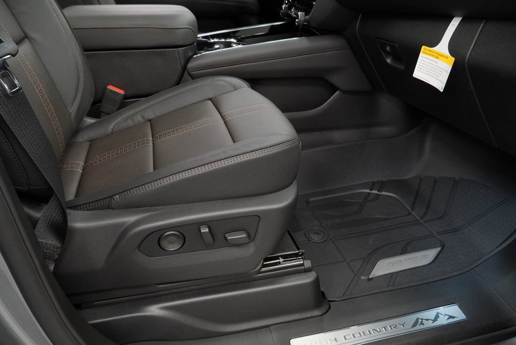 New 2026 Chevrolet Tahoe High Country AWD/4WD image 34