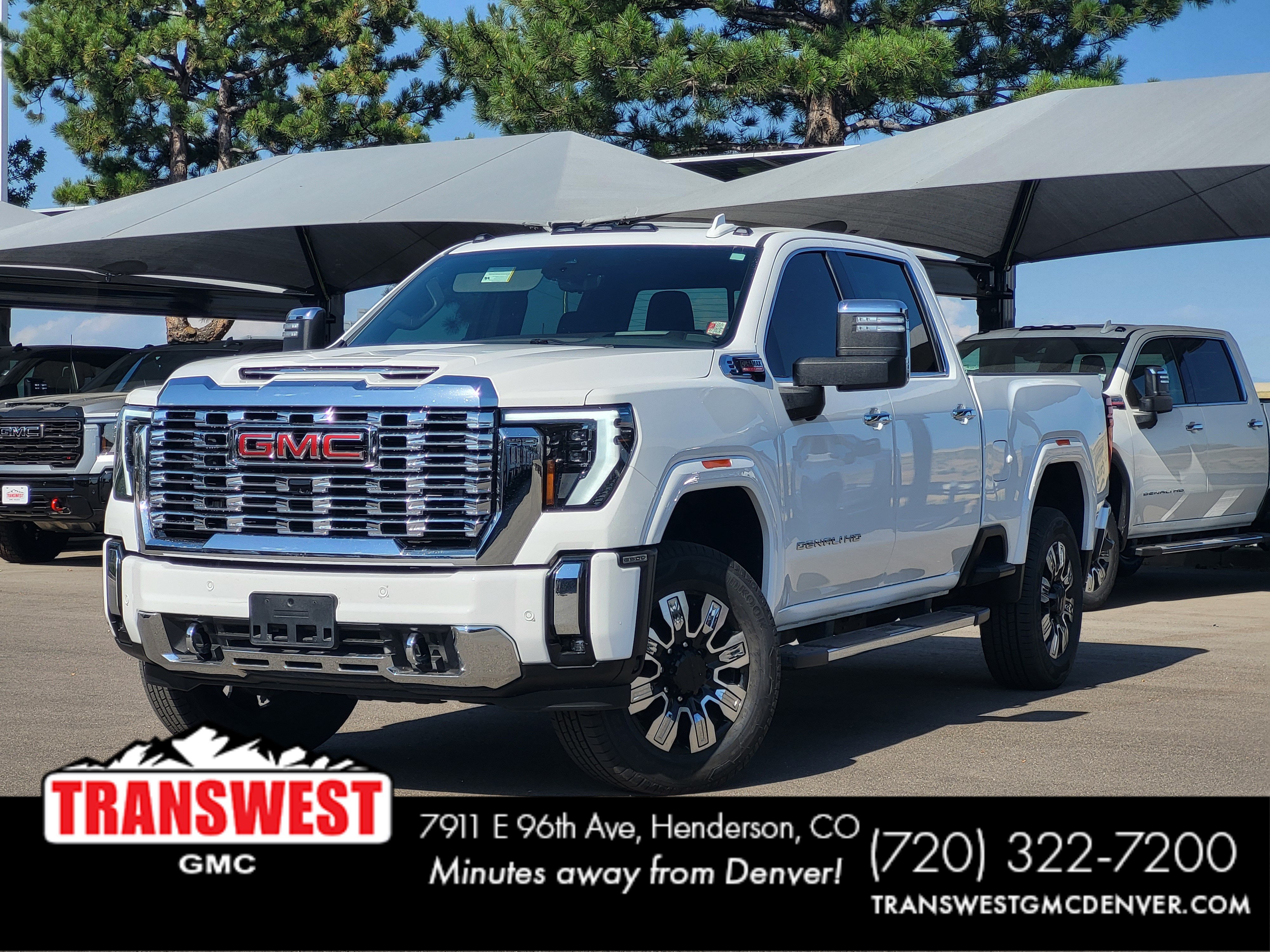 Used 2024 GMC Sierra 2500 Denali w/ Denali Reserve Package AWD/4WD image 1