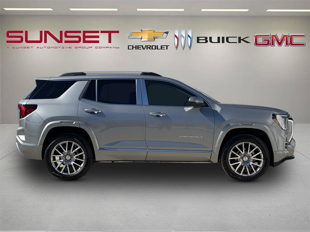 Certified 2026 GMC Terrain Denali w/ LPO, Floor Liner Package AWD/4WD image 8