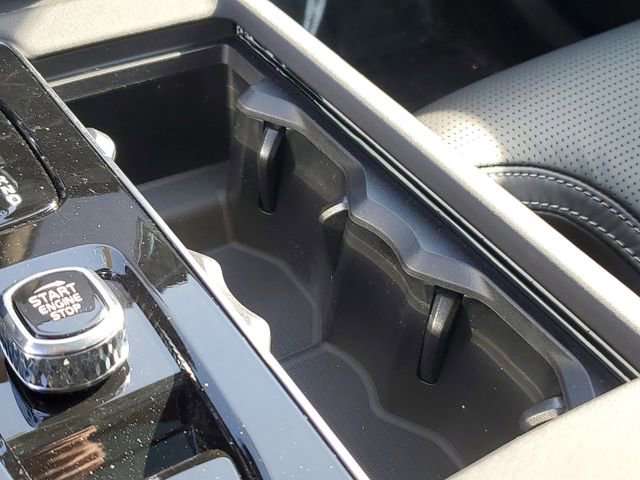New 2026 Volvo XC90 T8 Ultra w/ Protection Package Premier image 18