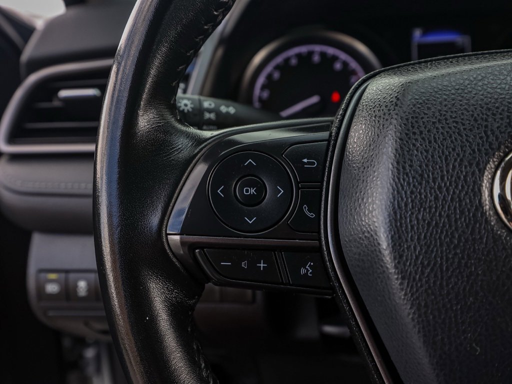 Used 2023 Toyota Camry SE image 25