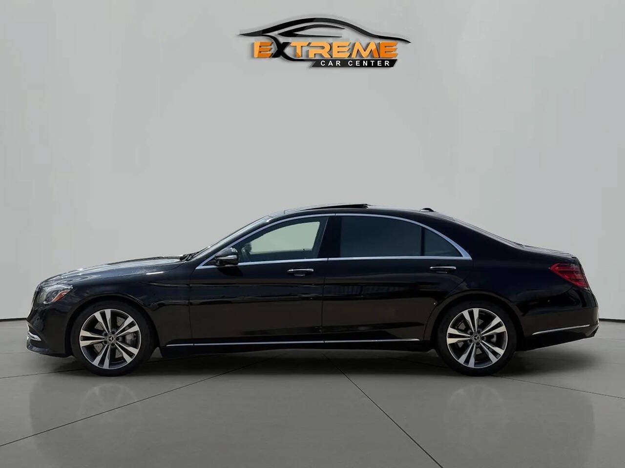 Used 2019 Mercedes-Benz S 560 4MATIC Sedan image 2