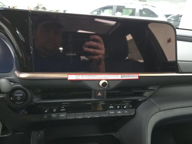 New 2026 Toyota Crown Platinum AWD/4WD image 27