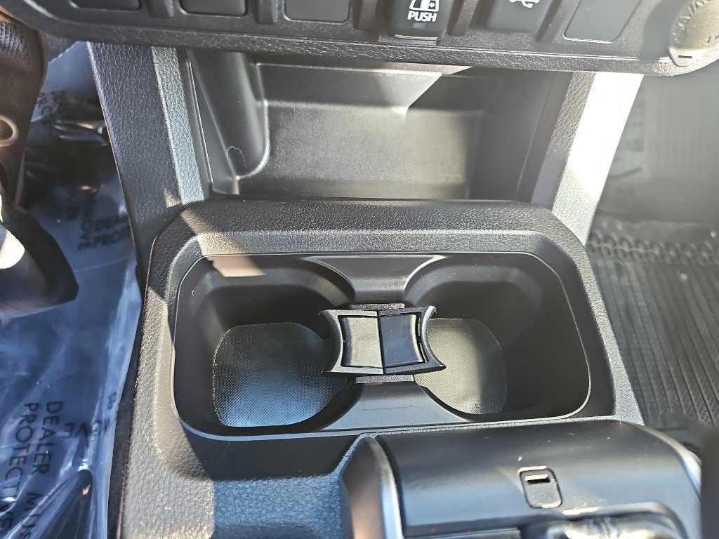 Used 2020 Toyota Tacoma SR5 image 18