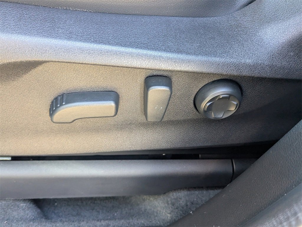 Certified 2025 Subaru Ascent Bronze Edition w/ Onyx Package image 21