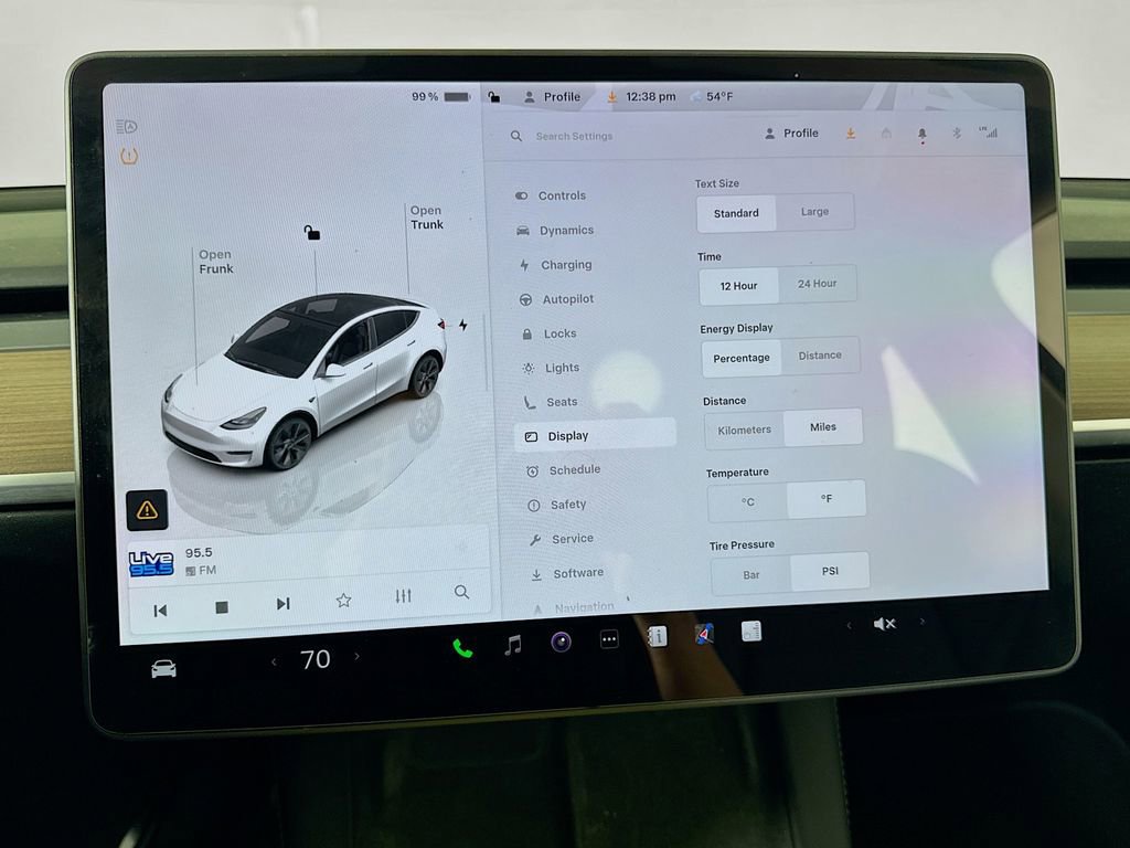 Used 2025 Tesla Model Y Long Range AWD/4WD image 40