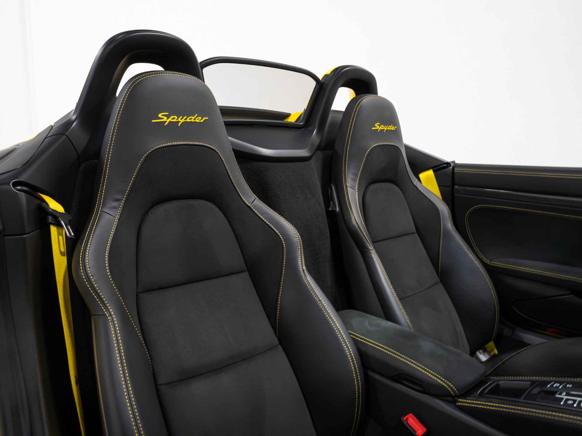 Used 2022 Porsche 718 Boxster Spyder RWD image 68