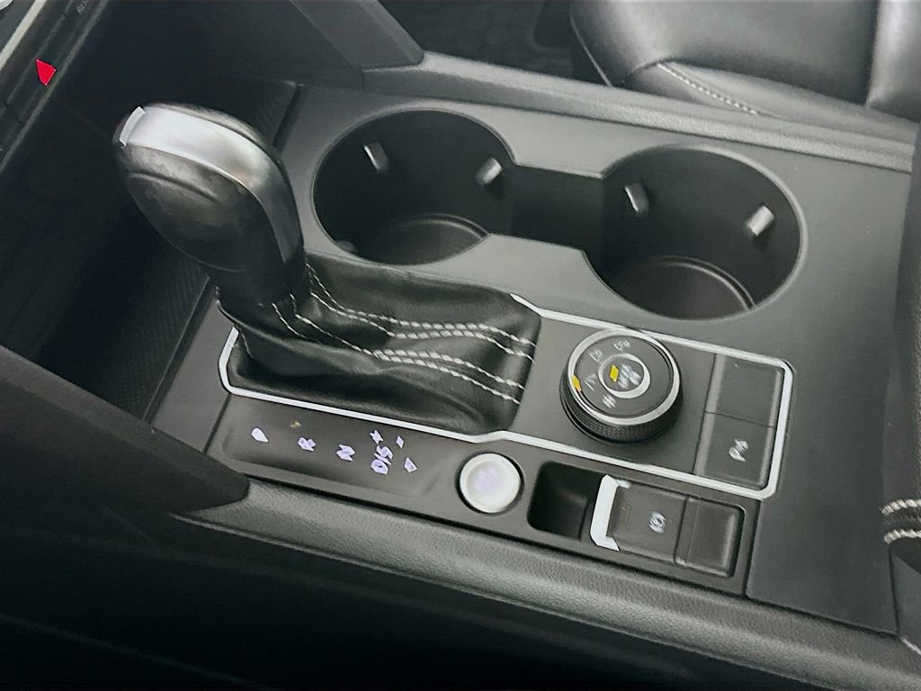 Used 2021 Volkswagen Atlas SE image 16