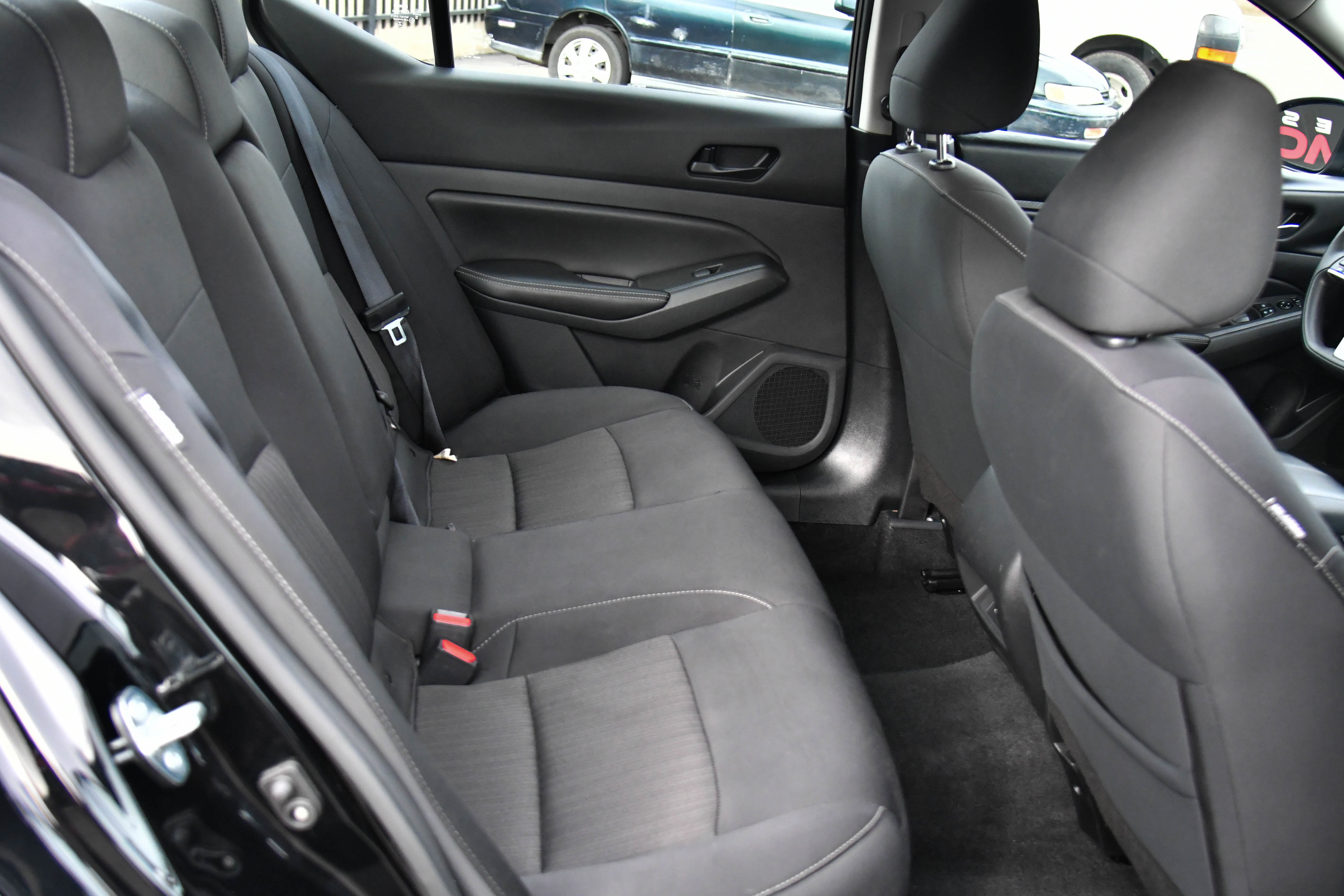 Used 2024 Nissan Altima 2.5 SV image 38