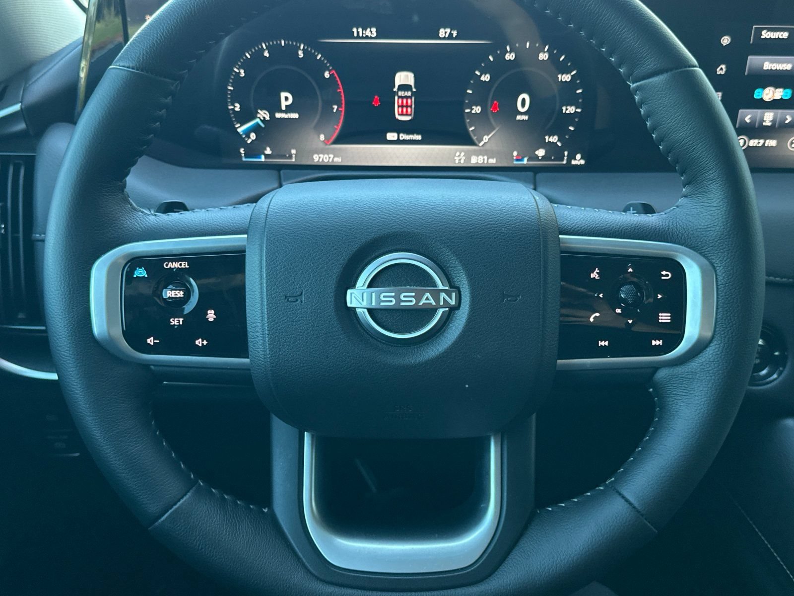 Used 2025 Nissan Armada SV AWD/4WD image 22