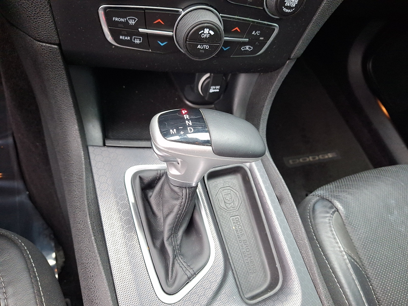 Used 2017 Dodge Charger SXT w/ AWD Plus Group image 22