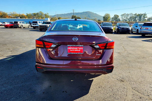Used 2025 Nissan Altima 2.5 SV AWD/4WD image 32