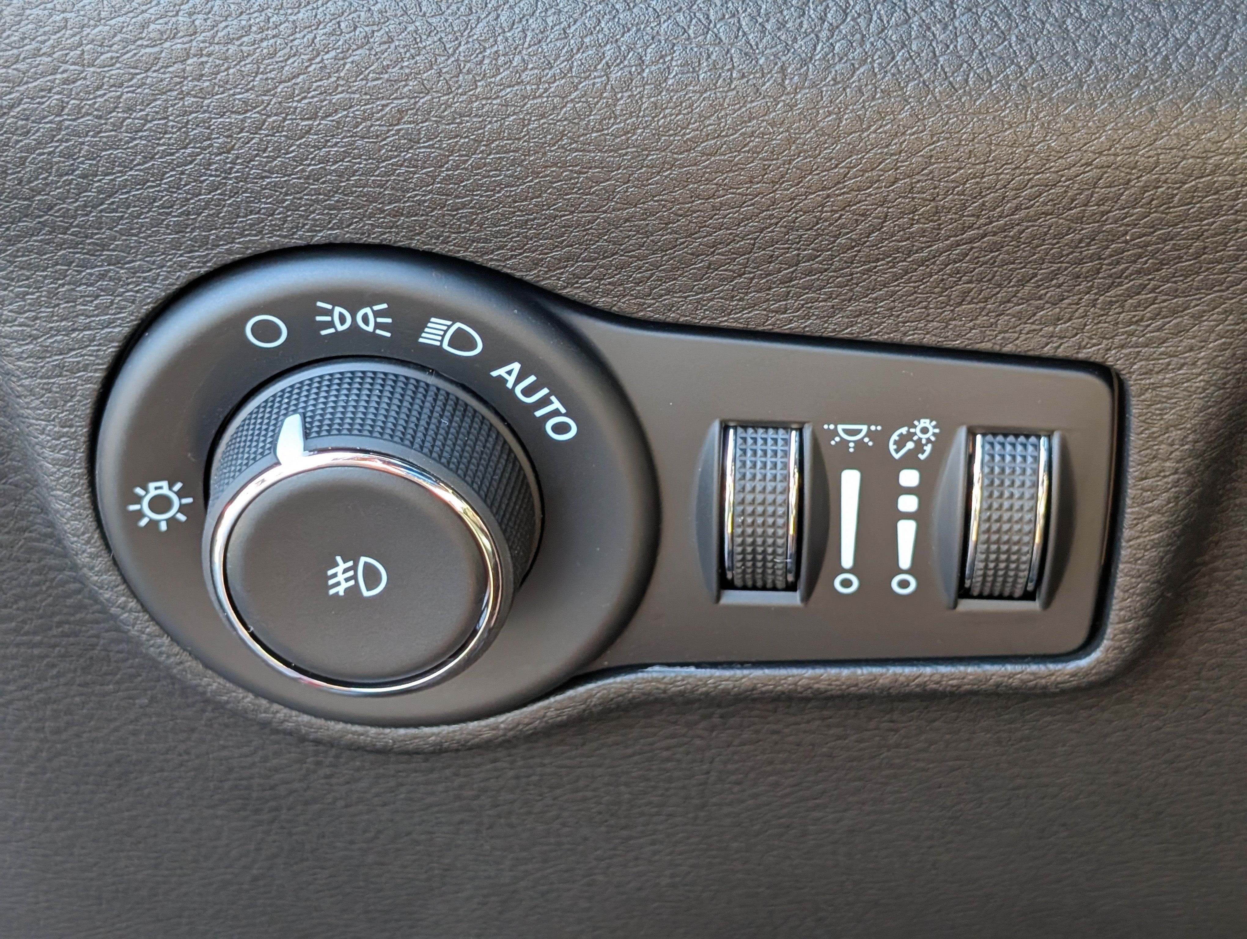 New 2025 Jeep Compass Limited w/ Sun & Sound Group AWD/4WD image 20