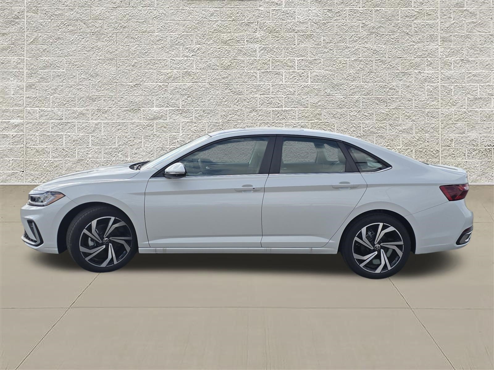 New 2026 Volkswagen Jetta SEL FWD image 4
