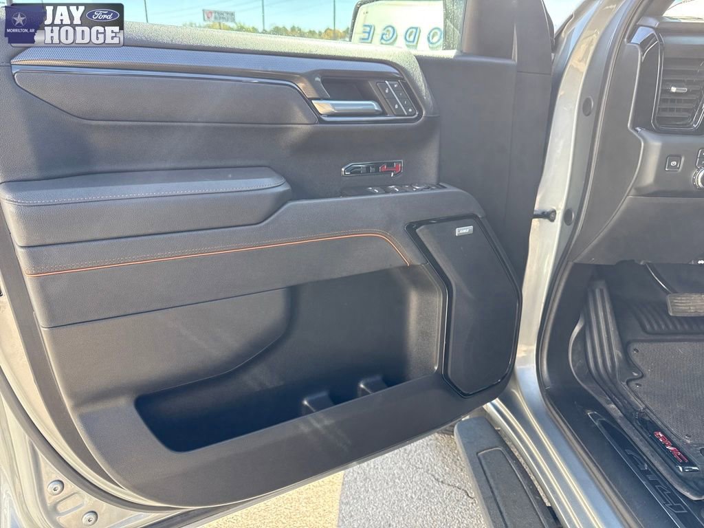Used 2025 GMC Sierra 1500 AT4 w/ AT4 Premium Package image 11