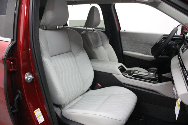 New 2026 Mitsubishi Outlander SEL FWD image 19