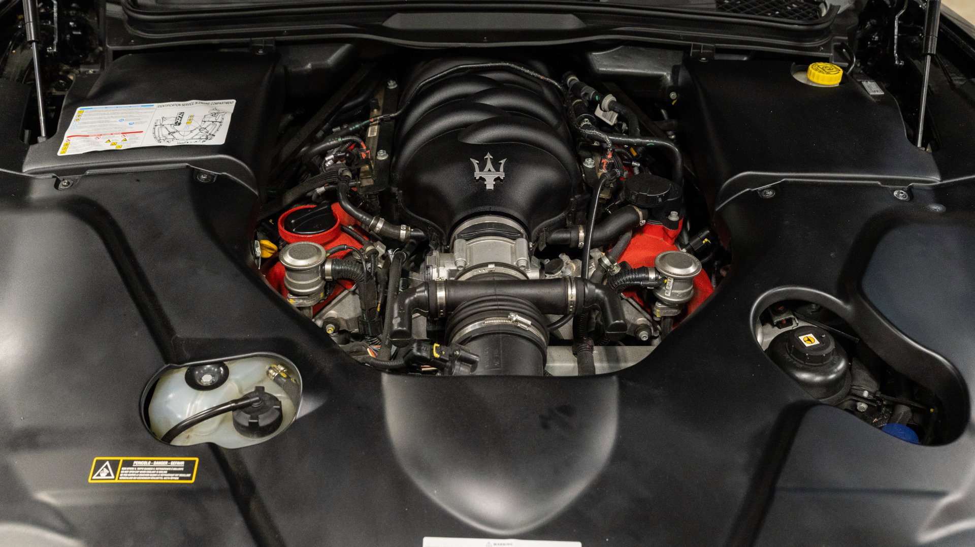 Used 2018 Maserati GranTurismo MC image 78
