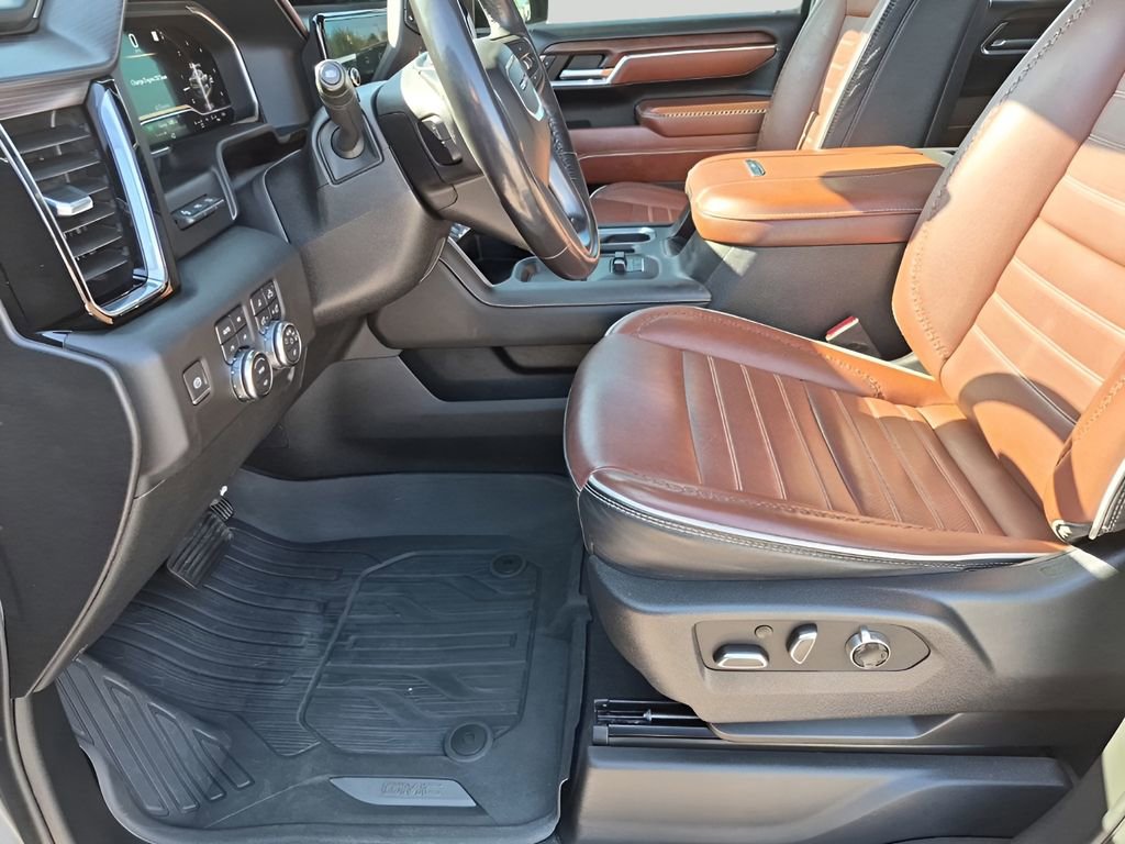 Used 2024 GMC Sierra 3500 Denali Ultimate image 34