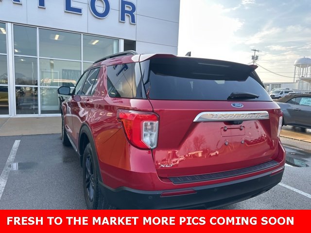 Used 2021 Ford Explorer XLT image 4