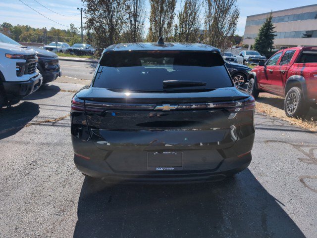 New 2026 Chevrolet Equinox EV LT image 6