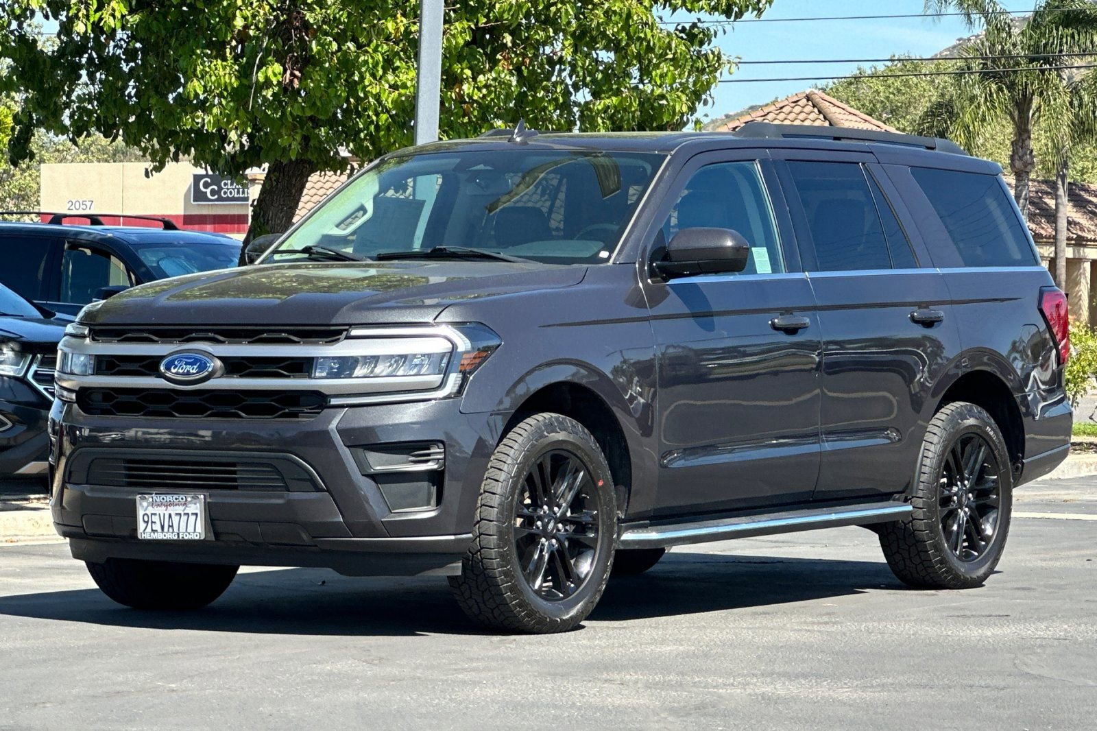 Used 2022 Ford Expedition XLT image 8