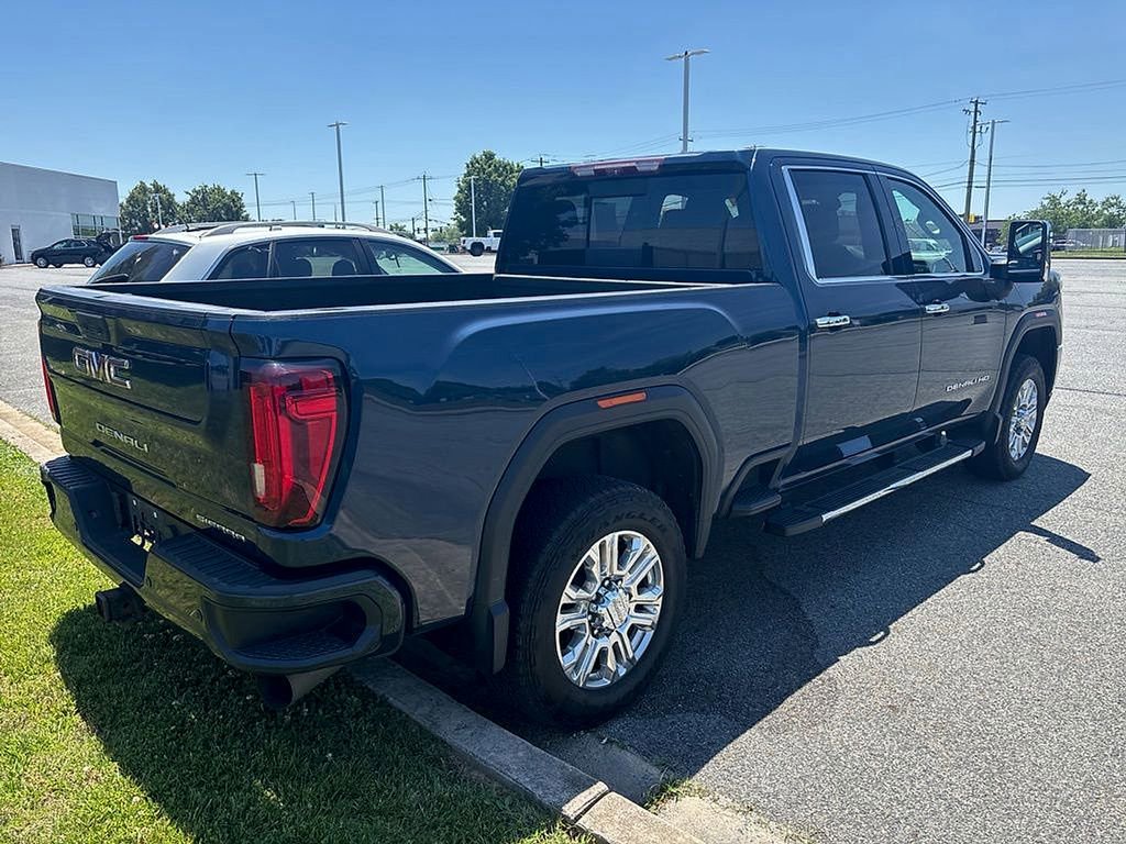 Used 2022 GMC Sierra 2500 Denali w/ Denali Ultimate Package AWD/4WD image 9