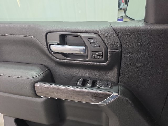 Used 2019 Chevrolet Silverado 1500 LTZ w/ LTZ Plus Package AWD/4WD image 15