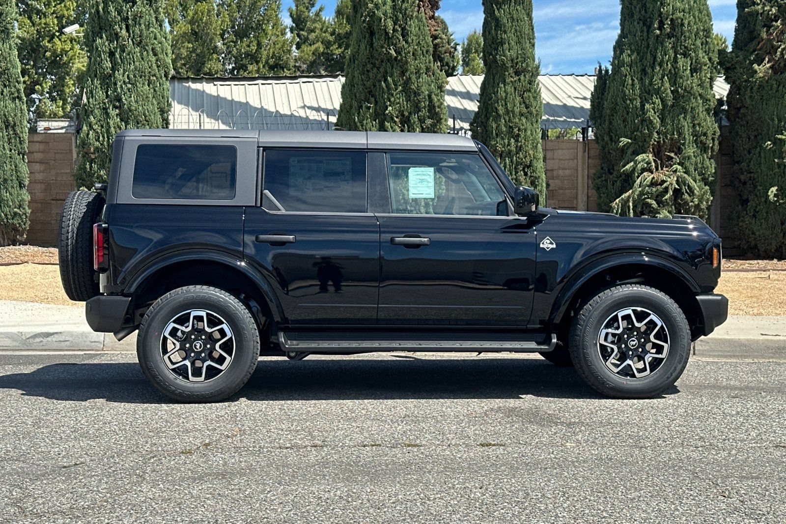 New 2026 Ford Bronco Outer Banks AWD/4WD image 3