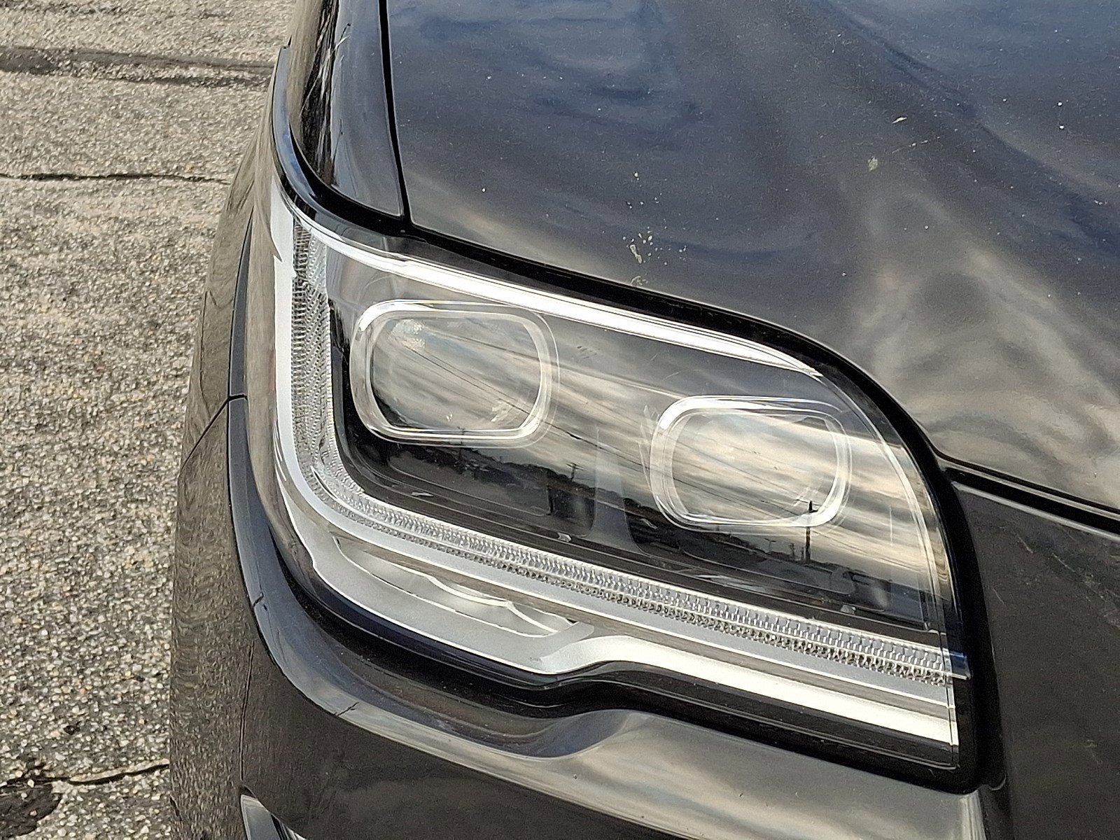 Certified 2023 Lincoln Navigator L Reserve image 8