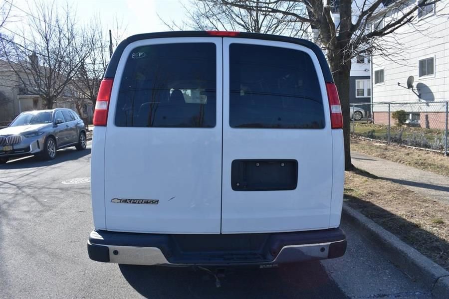 Used 2023 Chevrolet Express 3500 LT w/ LT Preferred Equipment Group image 7