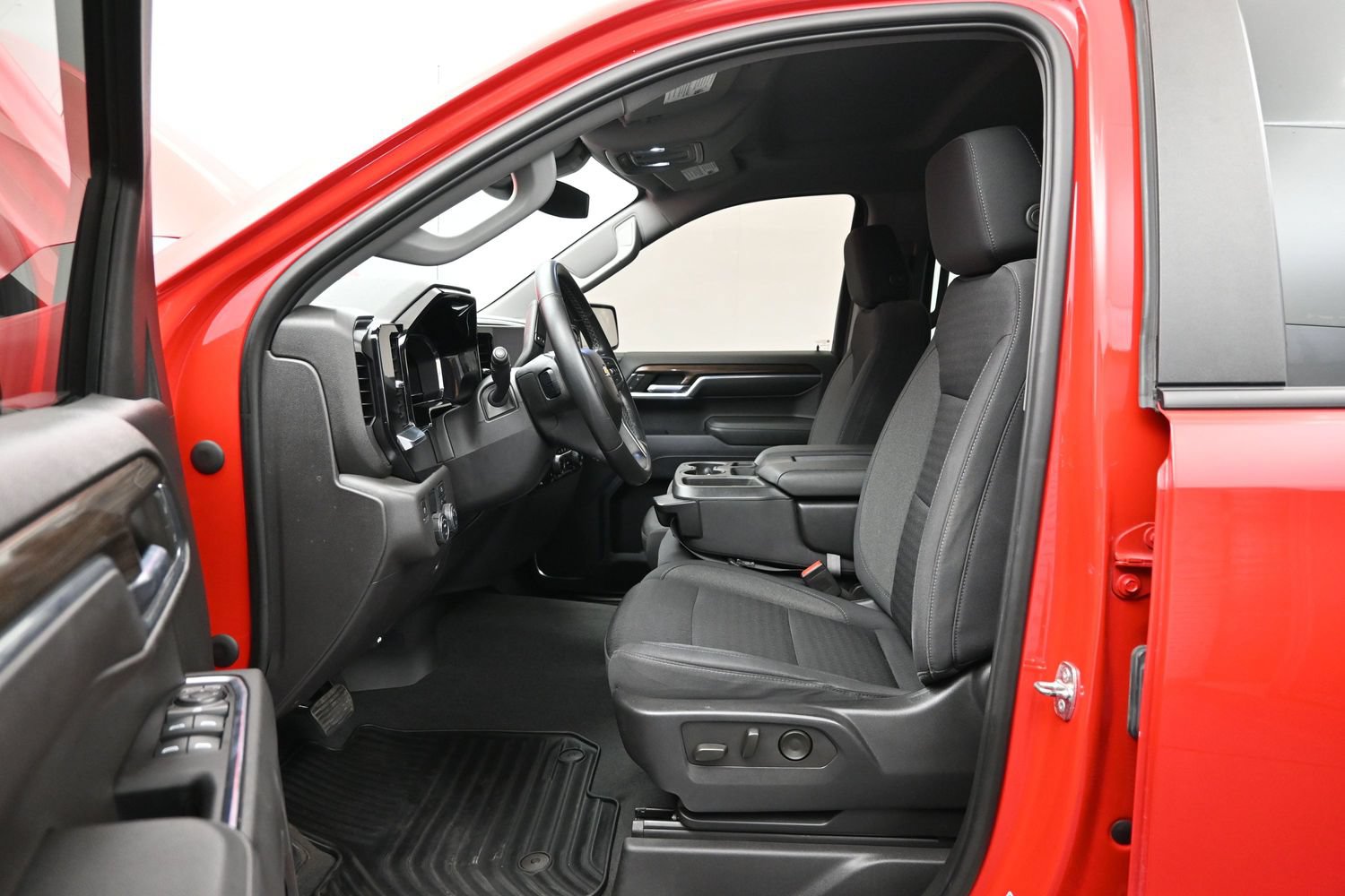 Used 2023 Chevrolet Silverado 1500 LT RWD image 9