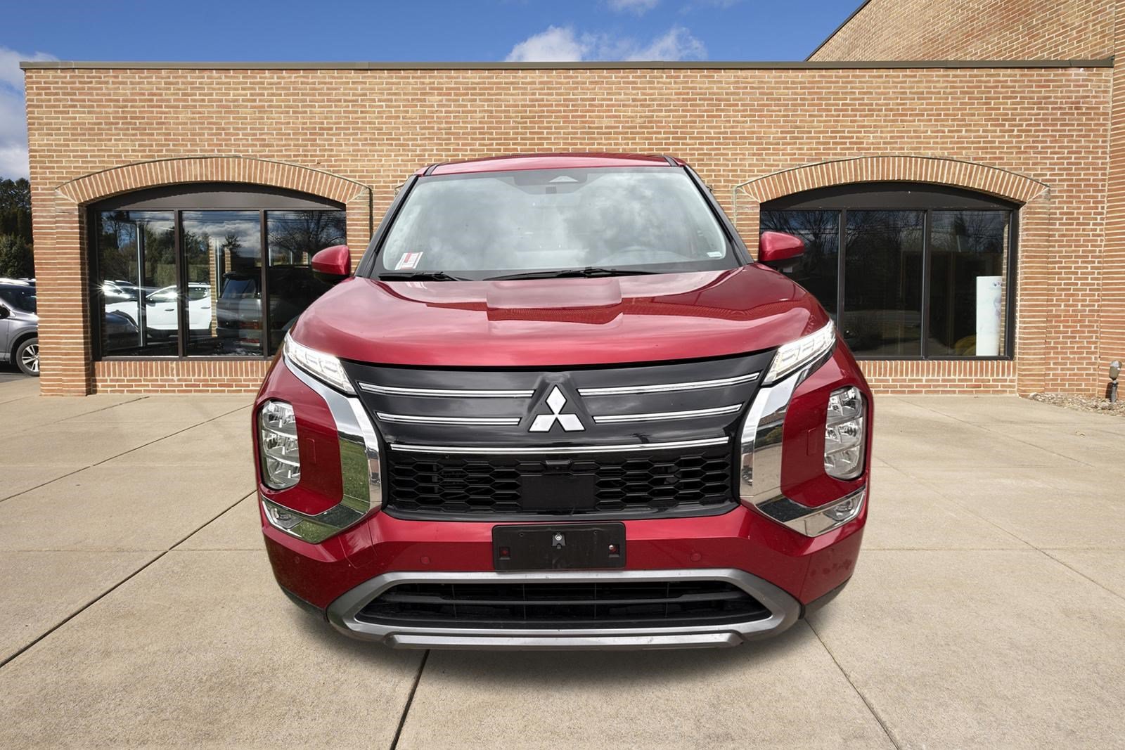 Used 2025 Mitsubishi Outlander SE AWD/4WD image 9