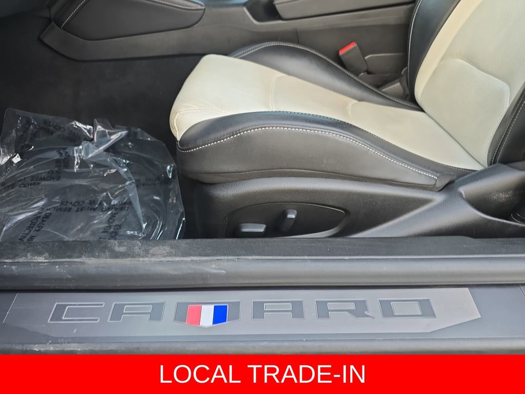 Used 2023 Chevrolet Camaro LT RWD image 27