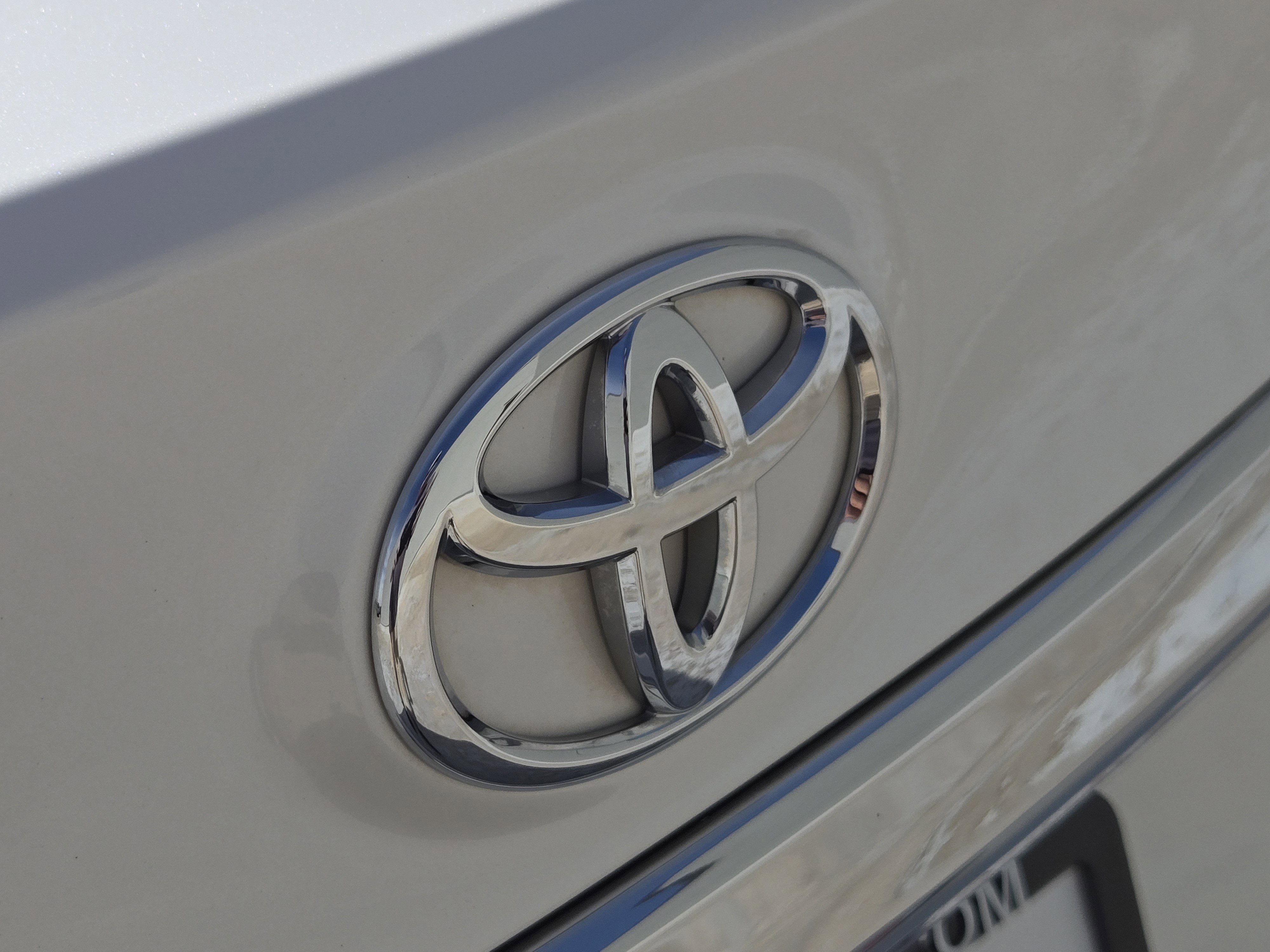 Used 2018 Toyota Avalon XLE Premium FWD image 11