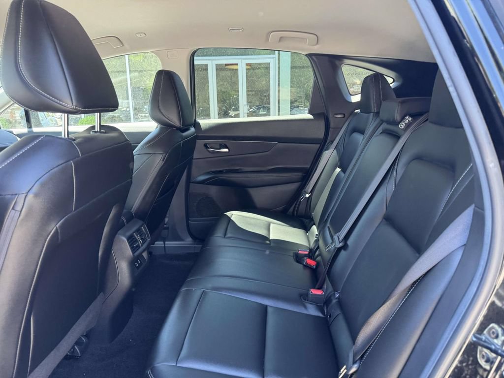 Certified 2025 Nissan Murano SV AWD/4WD image 12