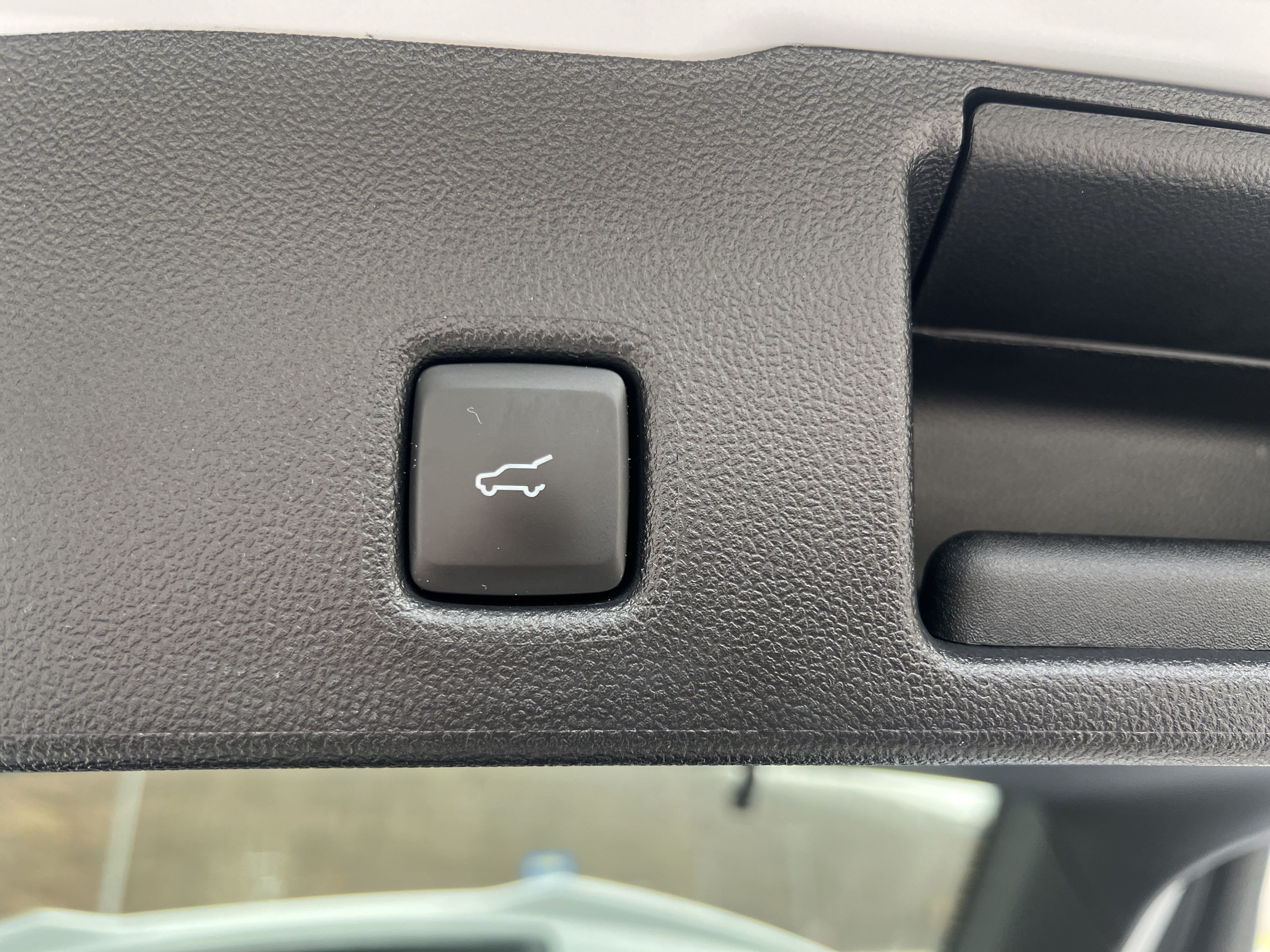 Used 2025 Ford Escape ST-Line w/ Tech Pack #1 AWD/4WD image 11