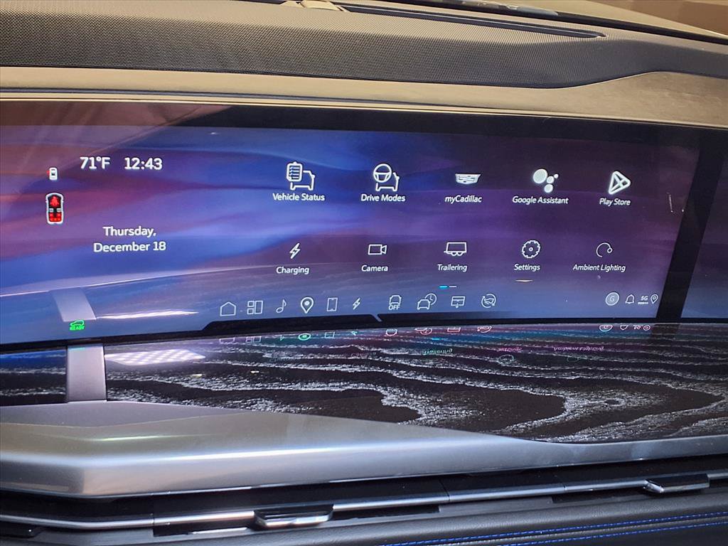 New 2026 Cadillac Escalade IQL Luxury AWD/4WD image 17