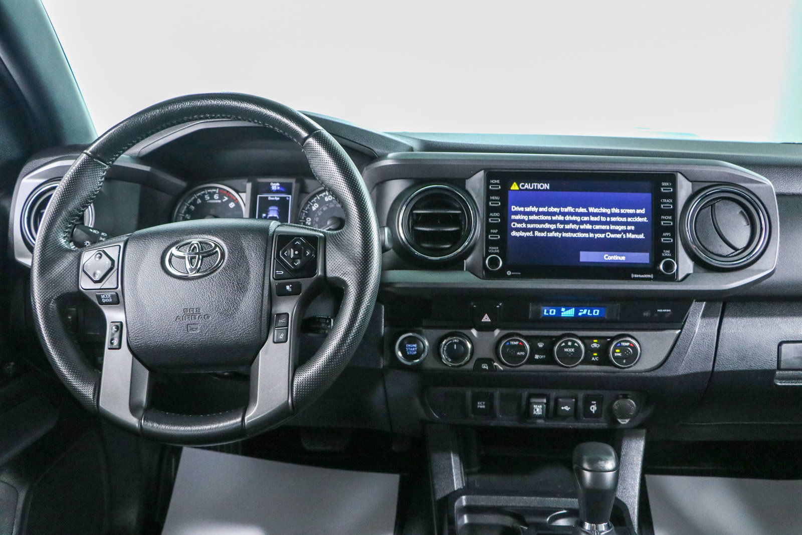 Used 2023 Toyota Tacoma TRD Sport AWD/4WD image 17