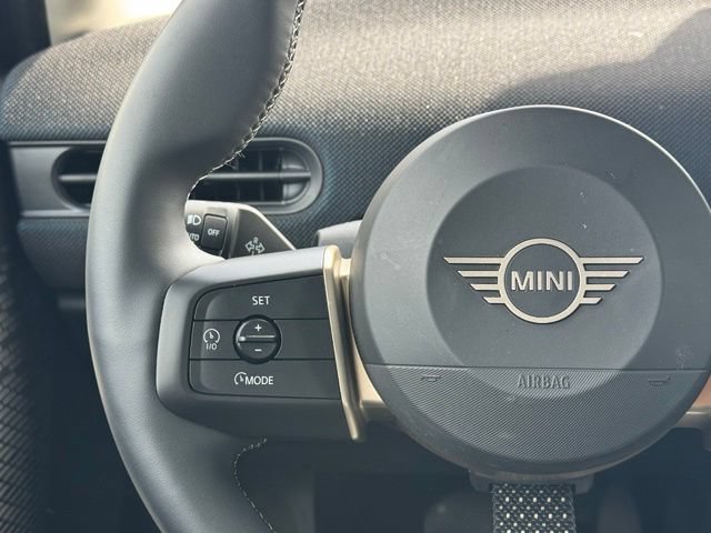 Certified 2026 MINI Cooper 4-Door Hardtop FWD image 21