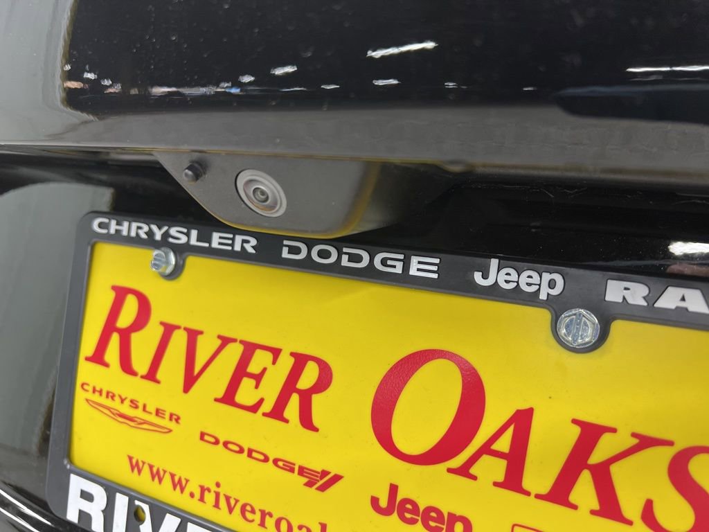 Used 2024 Jeep Grand Cherokee Summit w/ Luxury Tech Group V image 7