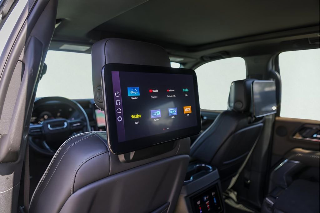 Certified 2025 GMC Yukon Denali Ultimate image 30