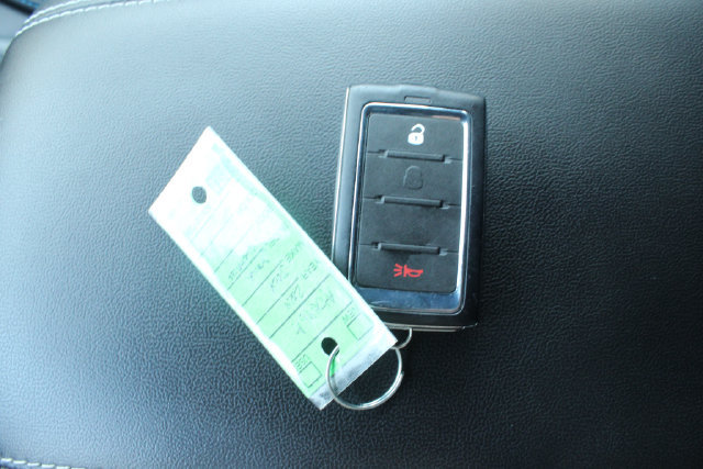 Used 2024 Jeep Grand Cherokee Laredo RWD image 28