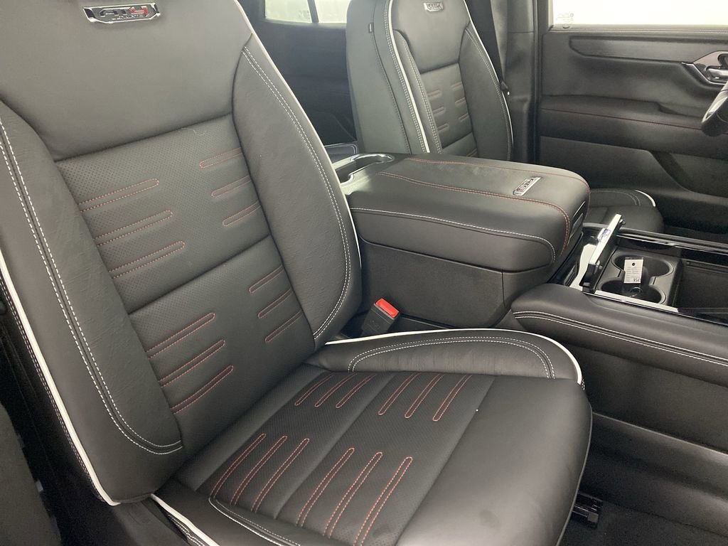 New 2026 GMC Yukon AT4 Ultimate w/ LPO, Floor Liner Package image 28