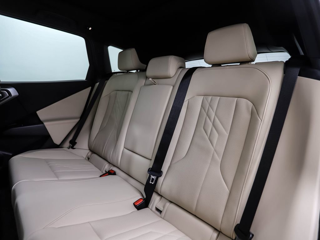 Used 2026 BMW X3 xDrive30 w/ Premium Package image 22