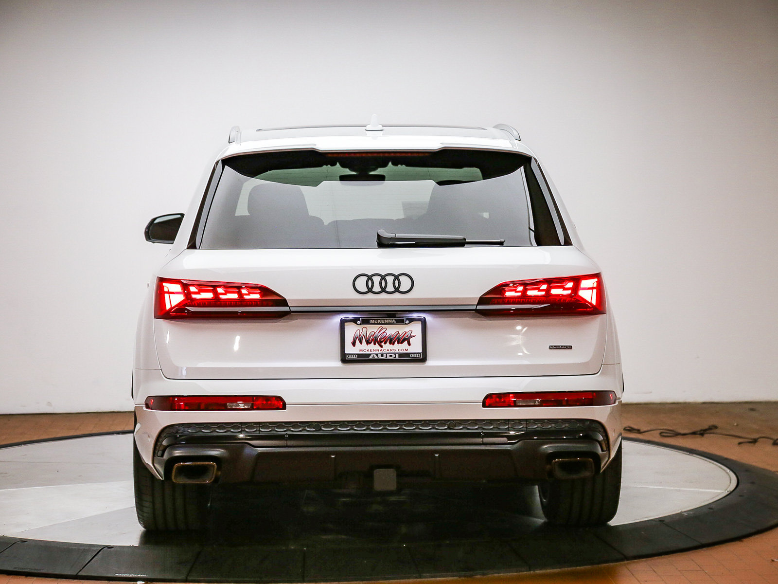 New 2026 Audi Q7 3.0T Prestige AWD/4WD image 3