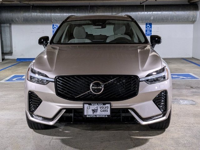 New 2026 Volvo XC60 B5 Ultra w/ Protection Package Premier AWD/4WD image 8