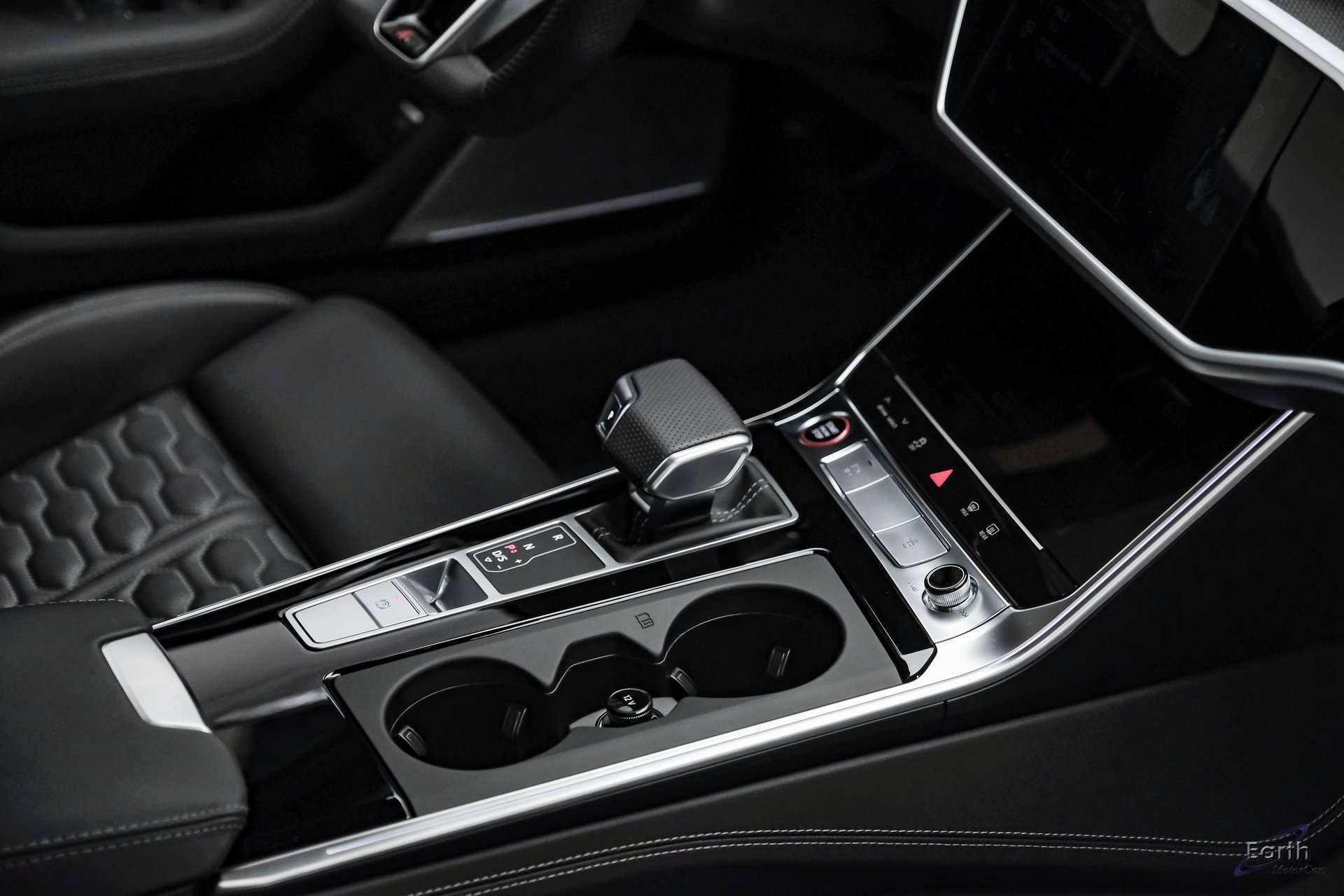 Used 2025 Audi RS 6 performance image 52