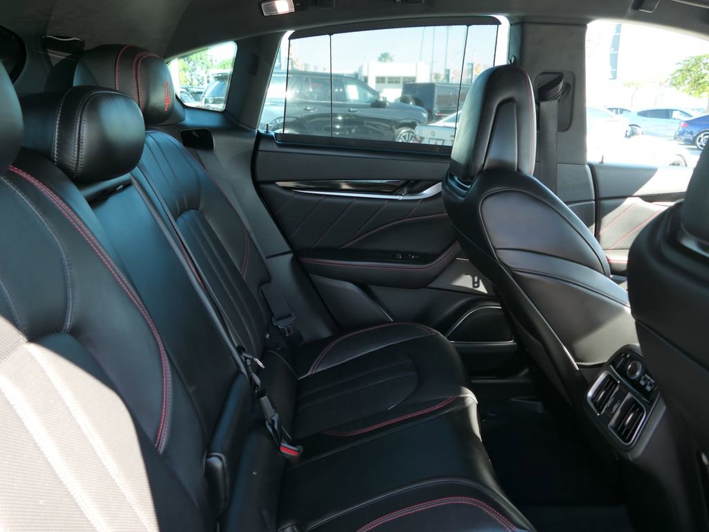 Used 2024 Maserati Levante GT Ultima image 26