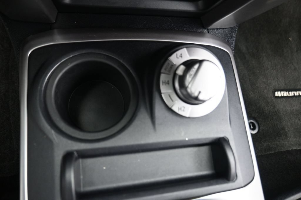 Used 2018 Toyota 4Runner SR5 Premium AWD/4WD image 14