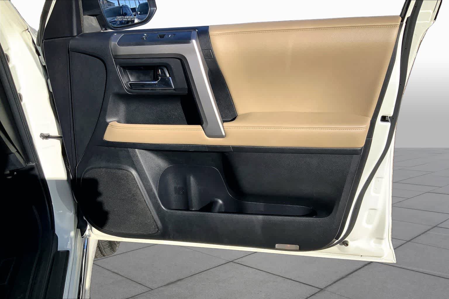 Used 2014 Toyota 4Runner Limited RWD image 22